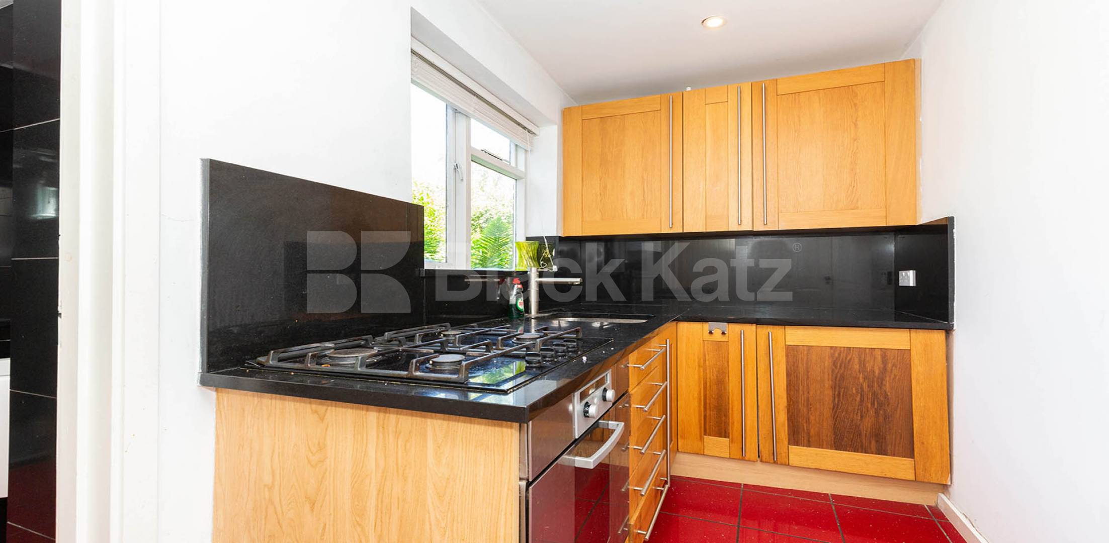 1 Bedroom, 1 bath, 1 reception Ground Floor Flat			 Dukes Avenue, MUSWELL HILL